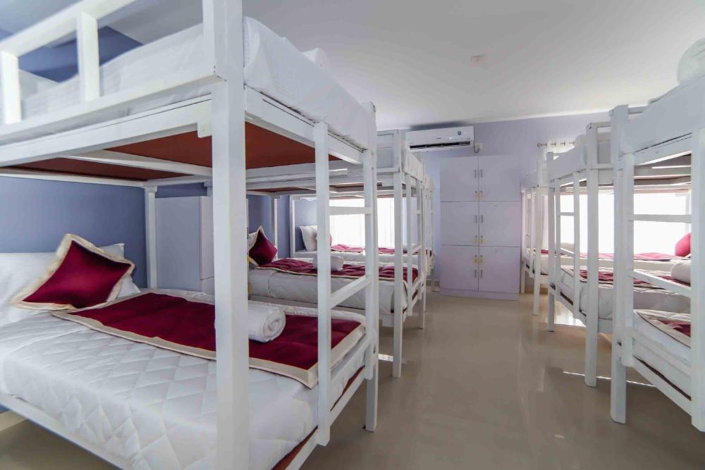 ambalath maple leaves hostel