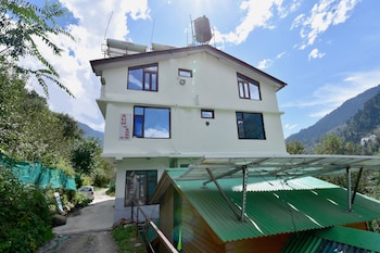 hotel new sun n snow