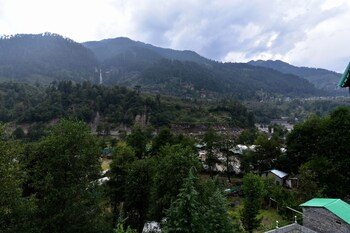 hotel new sun n snow