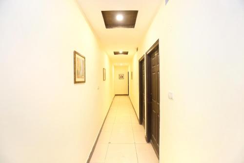 Hotel Black Diamond,Panchkula>>Chandigarh,2 star