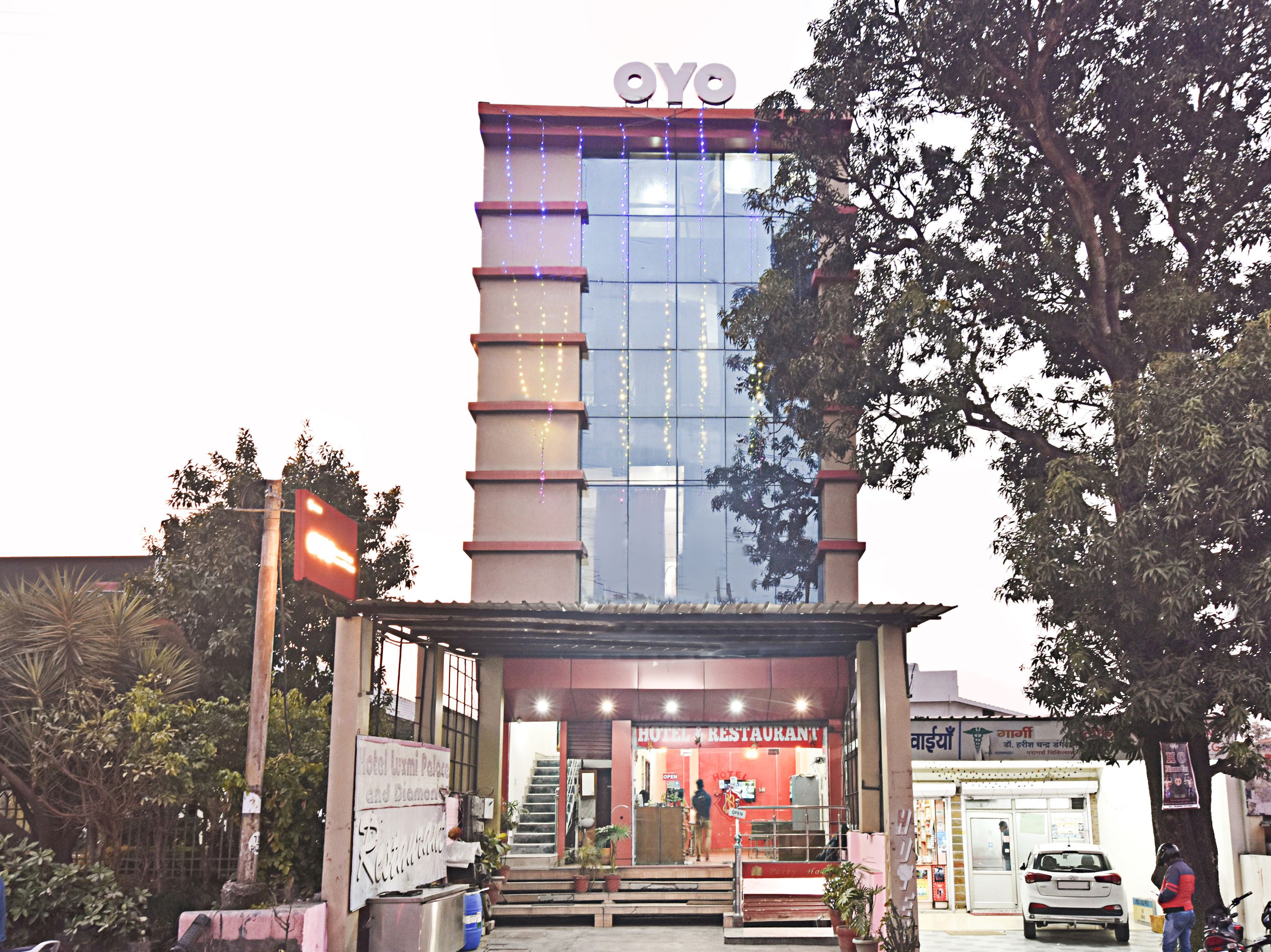 hotel o shree laxmi palace