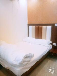 Mona Regency Hotel And Banquet,East Delhi>>Delhi,3 star