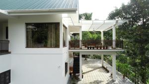 coffee and pepper plantation homestay