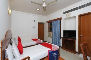 Hotel Aditya,,3 star