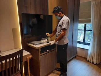 hotel orient regency