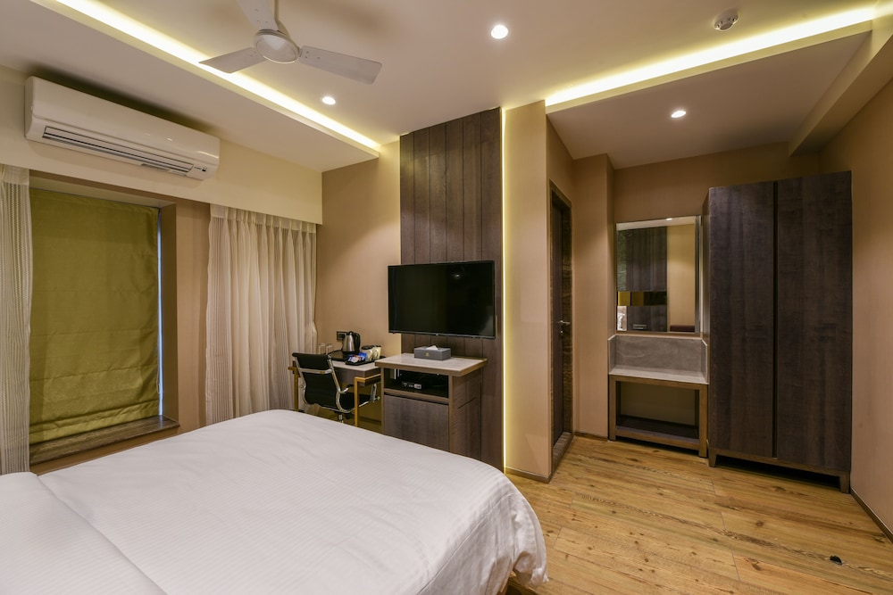 hotel orient regency