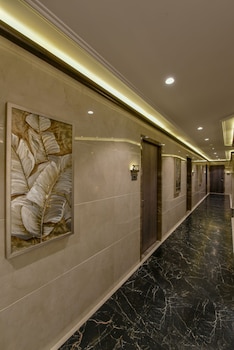 hotel orient regency