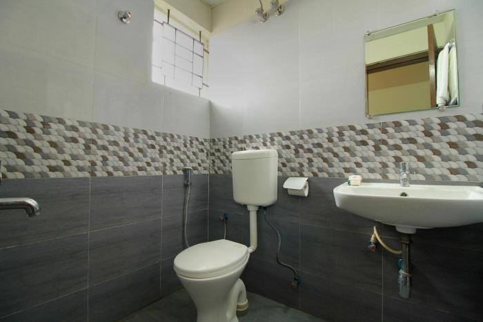 oyo 9419 manu residency