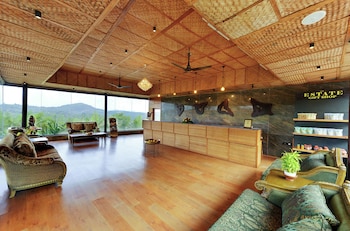 the estate resort bar and restaurant