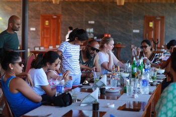 the estate resort bar and restaurant