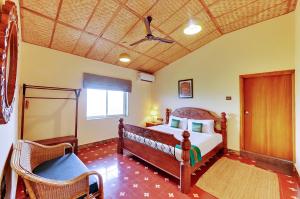 the estate resort bar and restaurant