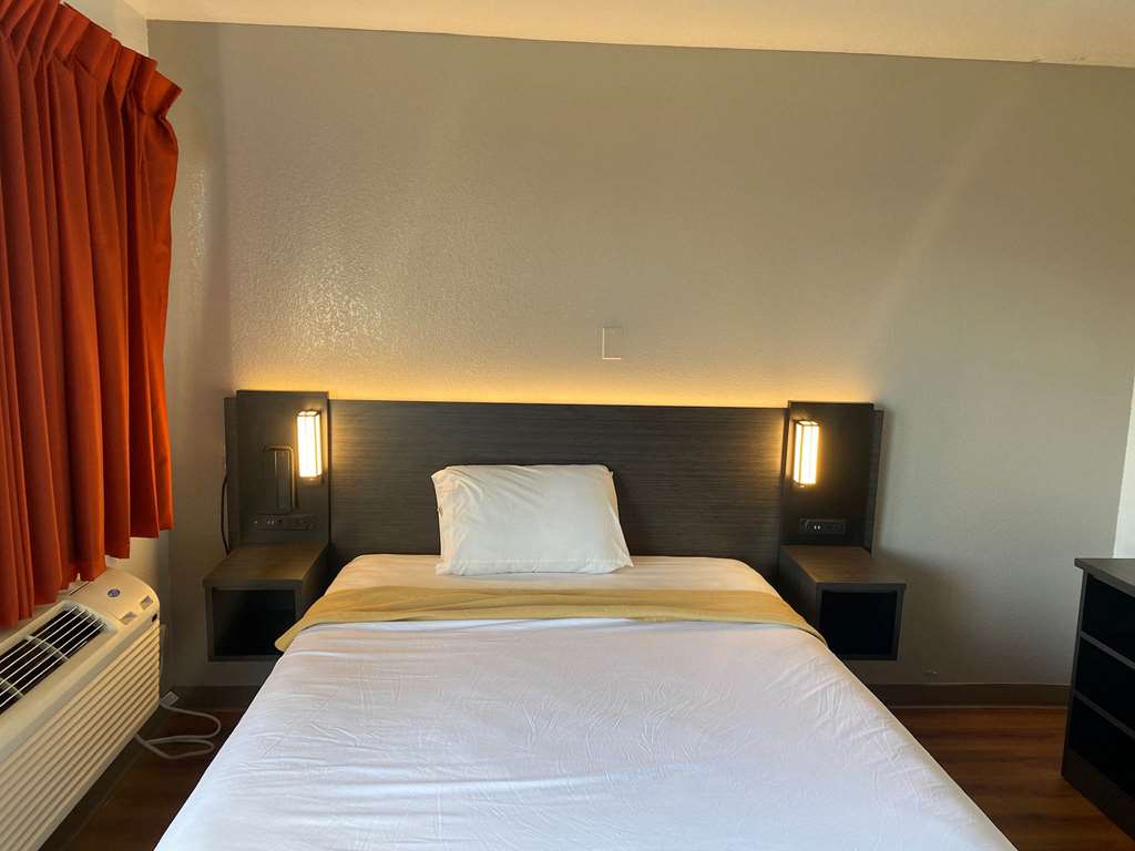 motel 6 gulfport ms airport