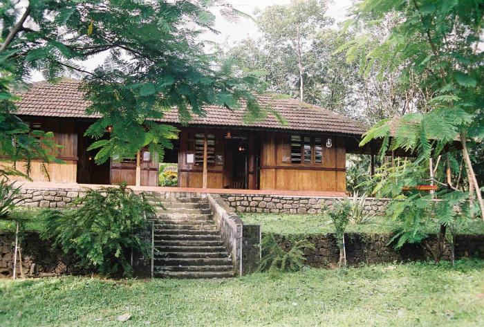 periyar river lodge