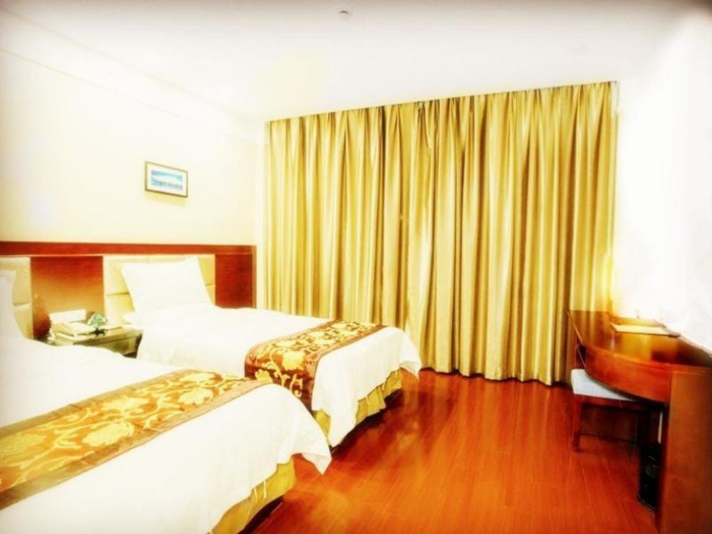 greentree inn suzhou taicang liuhe passenger stati