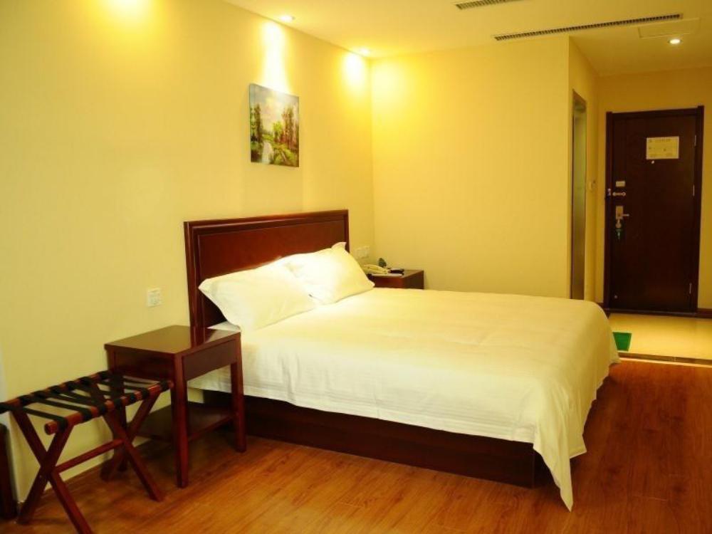 greentree inn suzhou taicang liuhe passenger stati