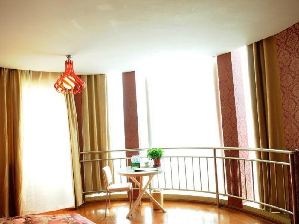 greentree inn suzhou taicang liuhe passenger stati