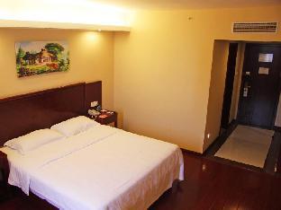 greentree inn suzhou taicang liuhe passenger stati