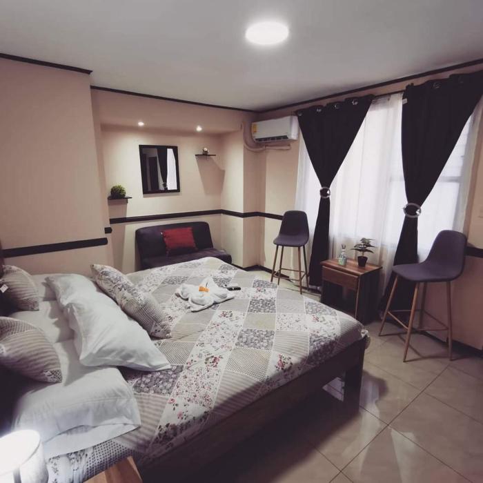 toucan hostel