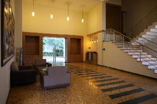 neels city resort