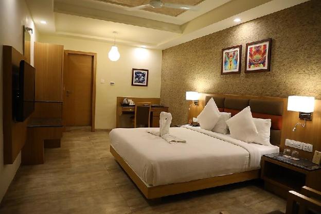 neels city resort