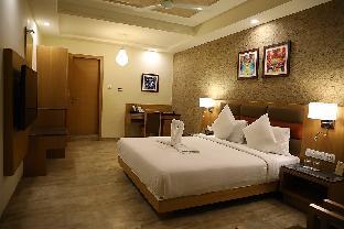 neels city resort