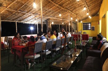 hotel kausani retreat