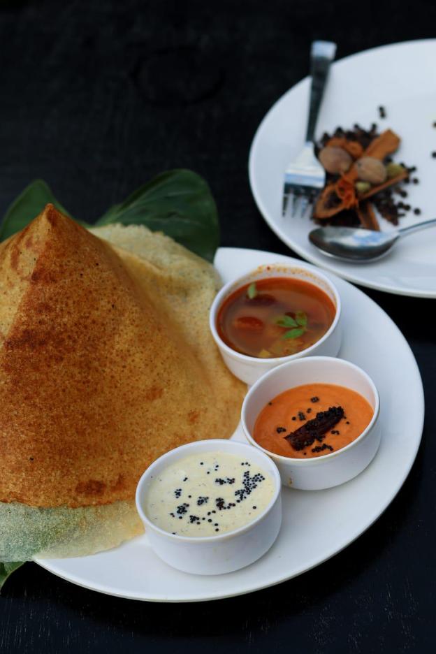 hotel holiday international