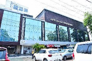 hotel holiday international