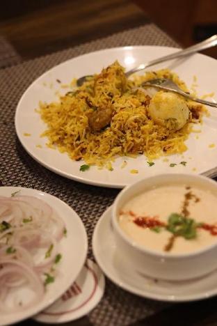 hotel holiday international