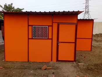 Sangam Kumbh Camp,Karchana>>Allahabad,1.5 star