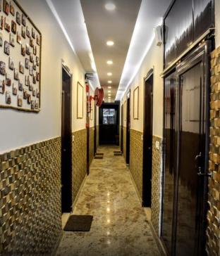 Hotel New Frontier,New Delhi>>Central Delhi,3 star
