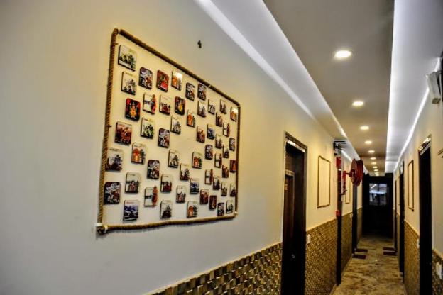 hotel new frontier