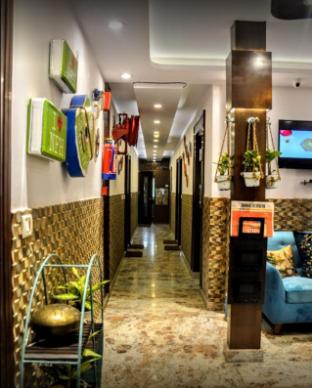 hotel new frontier