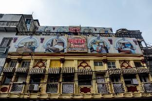 hotel new frontier