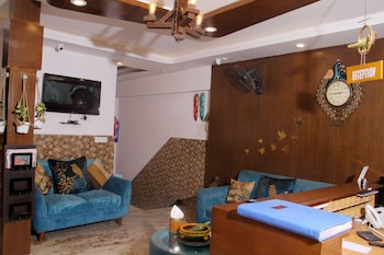 hotel new frontier