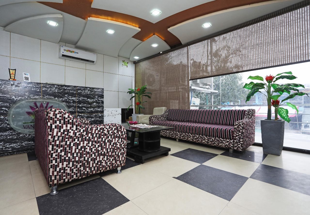 hotel vanya palace by wb inn