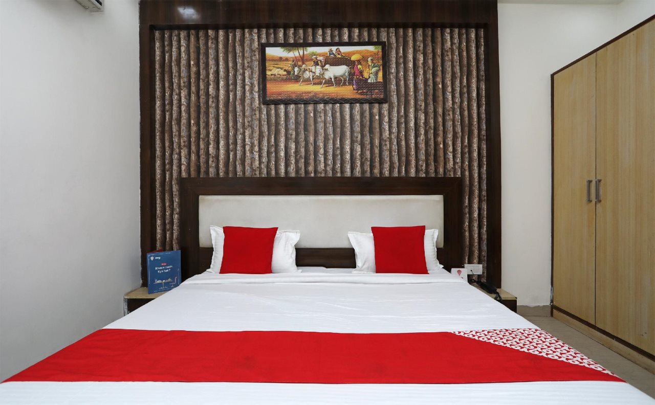 hotel vanya palace by wb inn