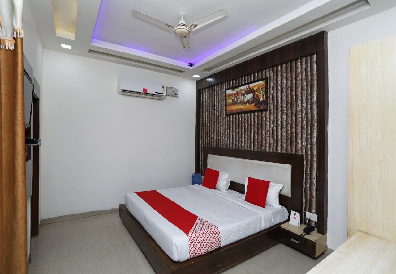 hotel vanya palace by wb inn