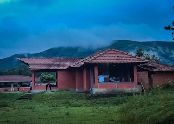 Jungle Mount Adventure Camp - Hostel,Kodagu>>Kakabe,2 star