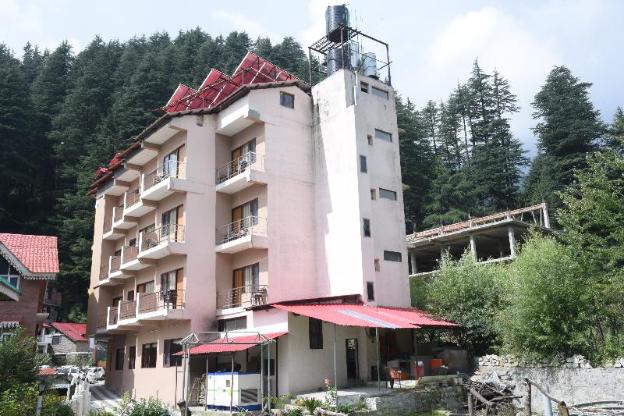 treebo ambika residency near hidimba devi temple