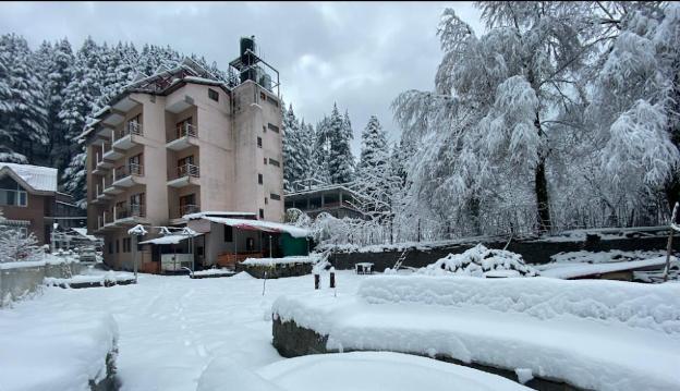 treebo ambika residency near hidimba devi temple