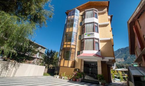 treebo ambika residency near hidimba devi temple