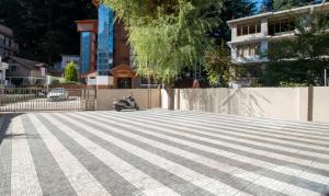 treebo ambika residency near hidimba devi temple