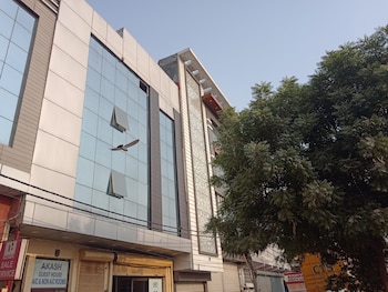 akash guest house