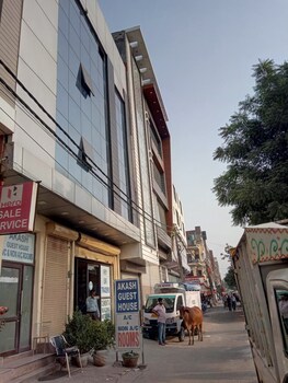 akash guest house