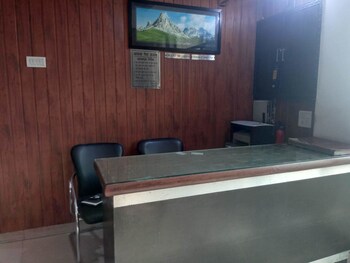 Akash Guest House,East Delhi>>Delhi,3 star