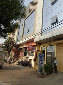 akash guest house