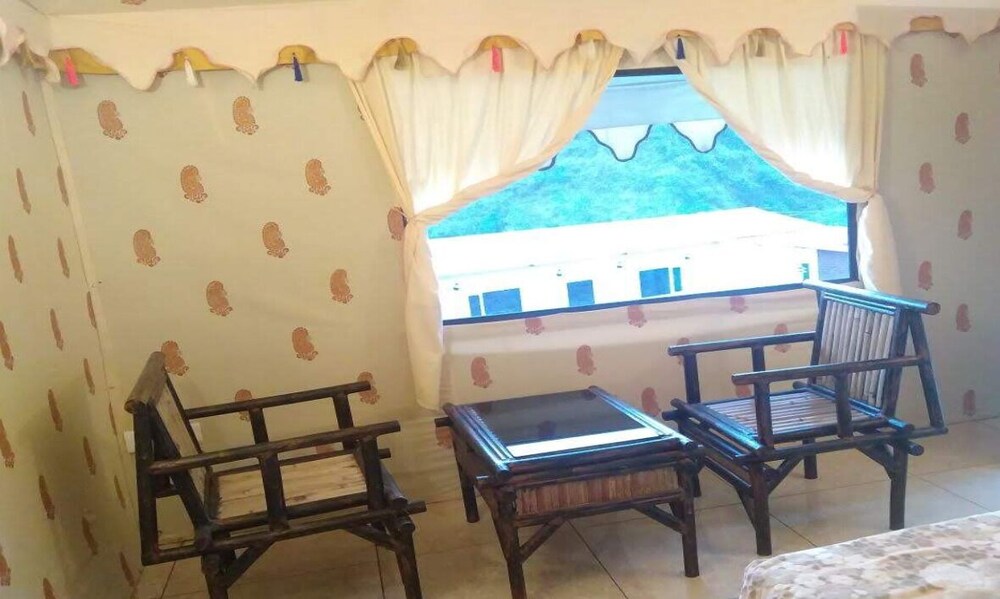 Morni Hills Resort,Kala Amb>>Chandigarh,3 star