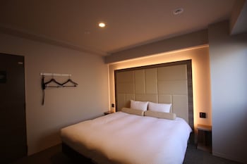 doutonbori crystal hotel