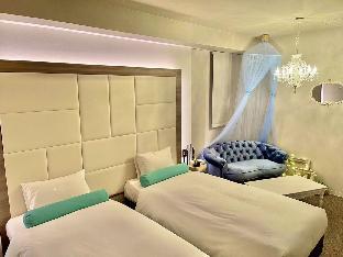 doutonbori crystal hotel